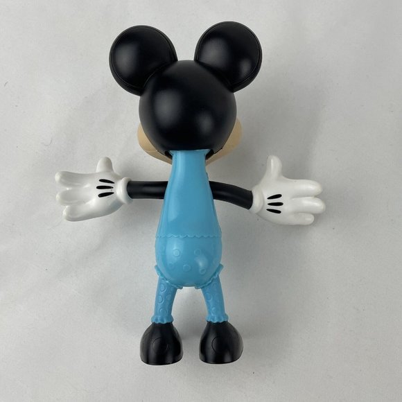 Minnie Mouse Snap & Style Winter Snowboard Ice Skating Lot of 12 Posable Doll - Picture 6 of 7